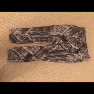 Lululemon namaskar pant II, size 10